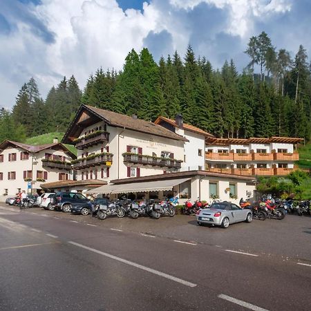 Gasthof Loewen Nova Levante Exteriér fotografie